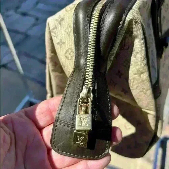 Louis Vuitton denim Josephine EUC in Olive Green “One of one. Will not relist.” - Picture 16 of 17